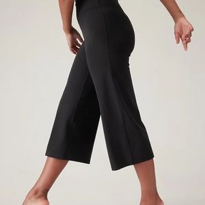 New - Athleta Wide Crop Pant